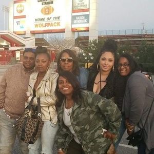 Meet your Posher, Mena